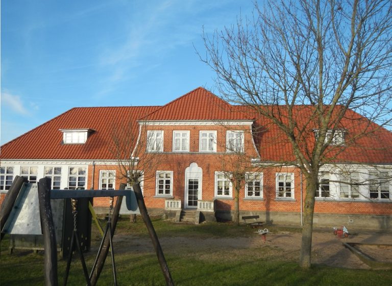 Dengamleskoleveddum